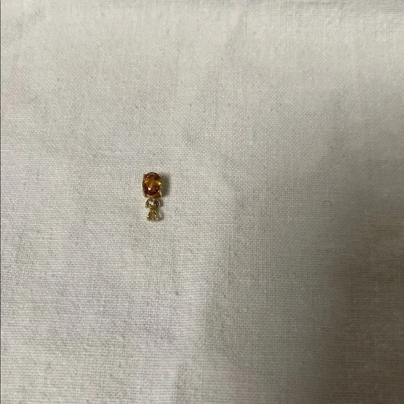 Vintage 14K Gold 1.3 g, AmberCitrine Stone with Diamond Accent Pendant. - Picture 5 of 11